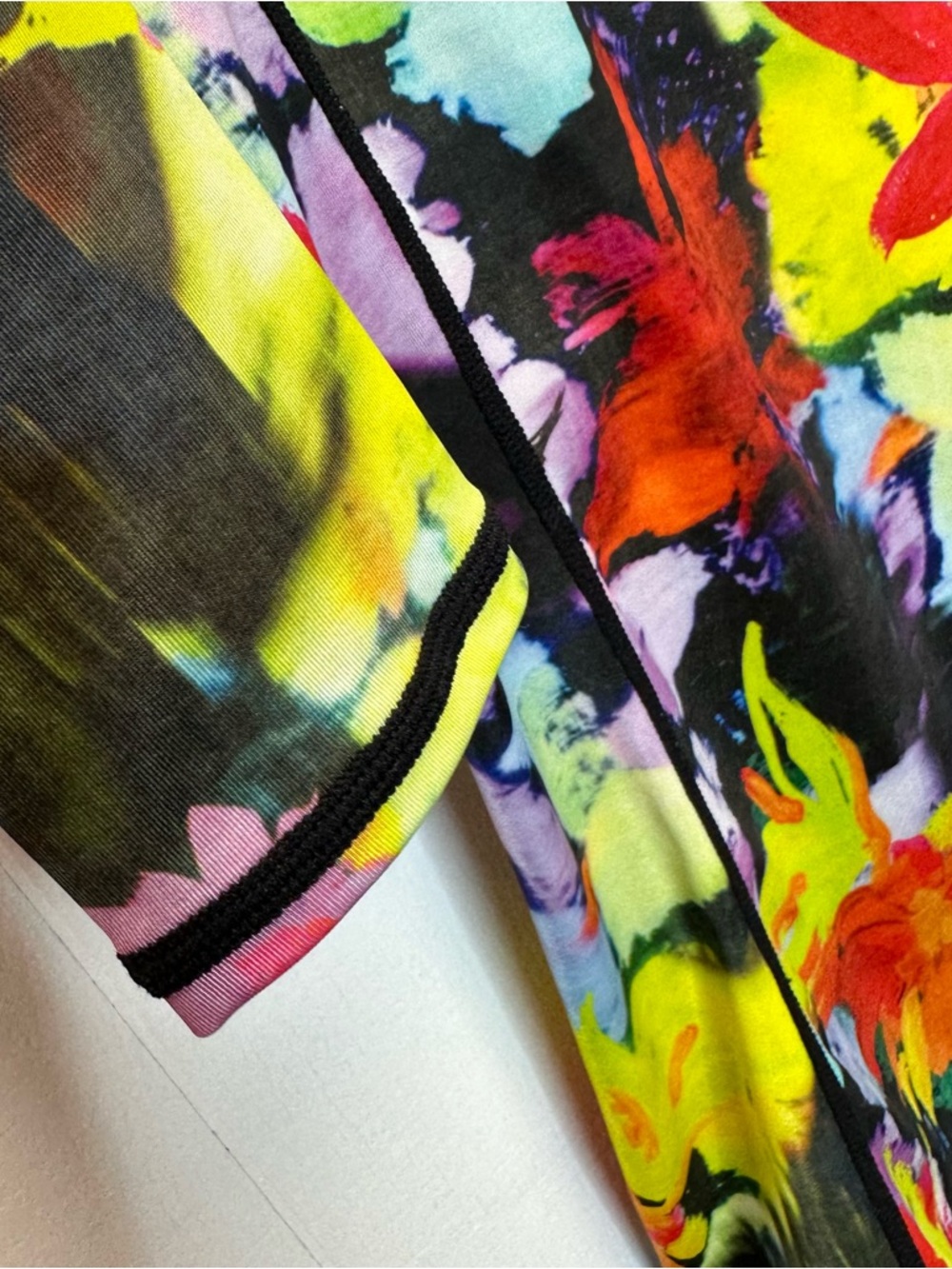 DAKINE Large Long Sleeve Floral Rash Guard Multi Yellow UPF50 - Picture 4 of 6